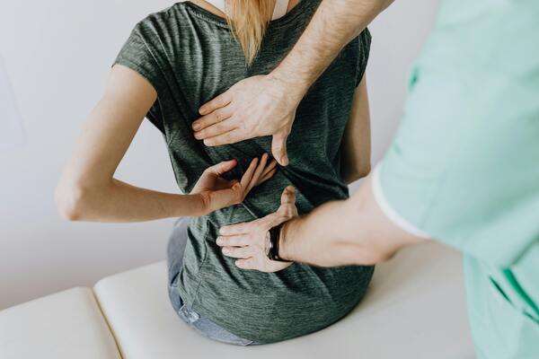 Unknotting Back Pain: The Power of Deep Tissue Massage